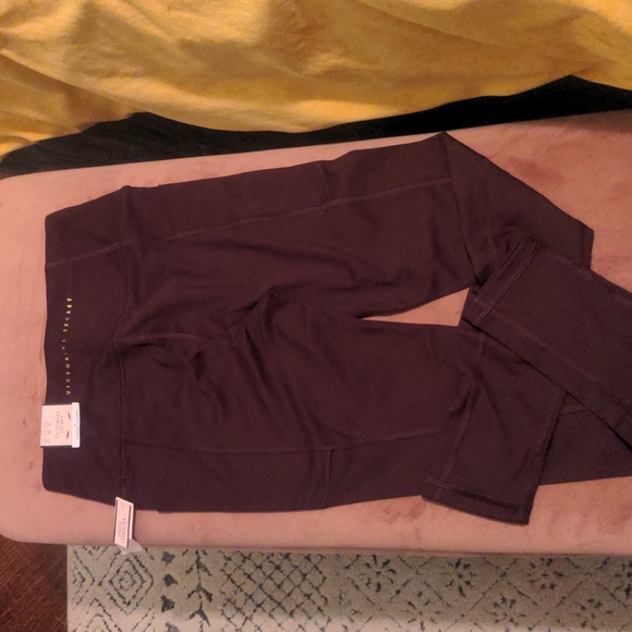 Victoria's Secret leggings - Picture 2 of 6